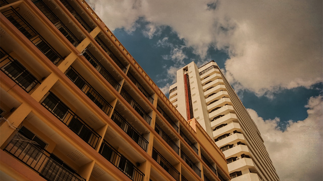 Fachada de un hotel de lujo en Barcelona